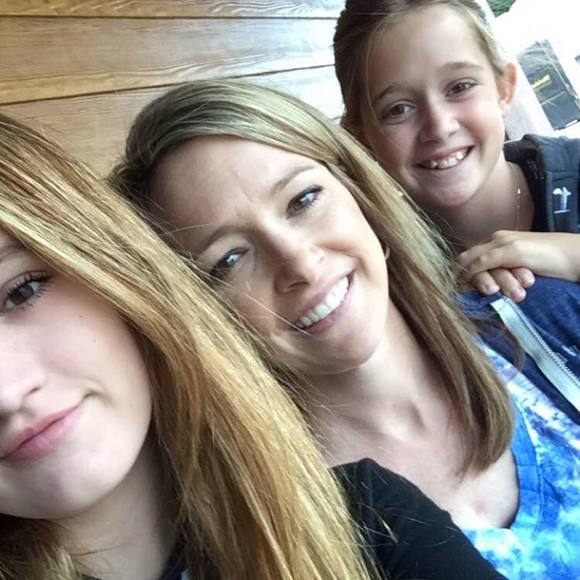 Meet your Posher, Nikki - Picture 1 of 1